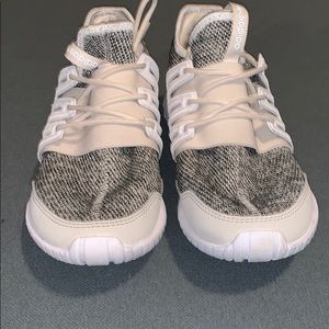 Adidas tubular size 8.5 women/ 6.5 kids